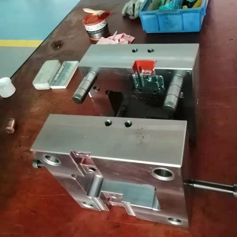 Bộ phận nhựa bề mặt kết cấu ODM 718H Injection Molding Tooling